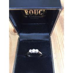 18ct 3 stone Diamond Ring