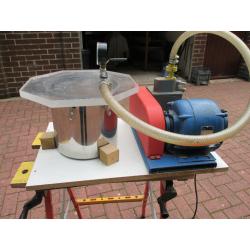VACUUM DEGASSING PUMP AND CHAMBER UNIT