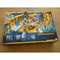 DR WHO COLLECTABLE TARDIS CONSOLE ROOM MEGA SET Unopened!!