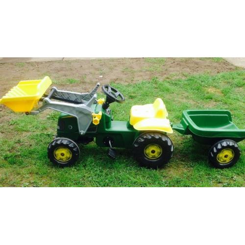 Child's ride on tractor and trailer