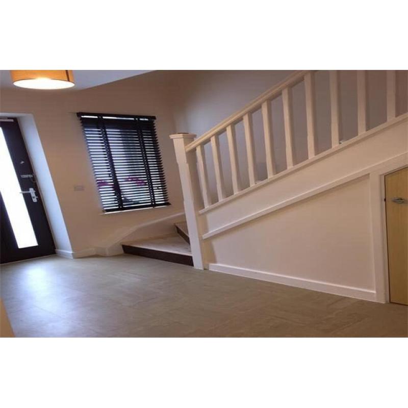 2 Bedroom Chalet Style Bungalow, Tewin. Wanting Gravesend.