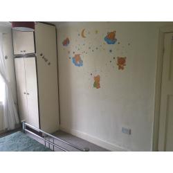 Double room for a girl,two or couple in north Finchley near homebase and Finchley bus garage..all
