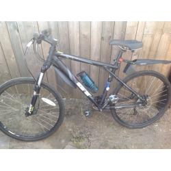 GT AVALANCHE MOUNTAIN BIKE