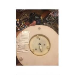 Large Disney cats snowglobe musical rare figaro si Cheshire Cat Disney