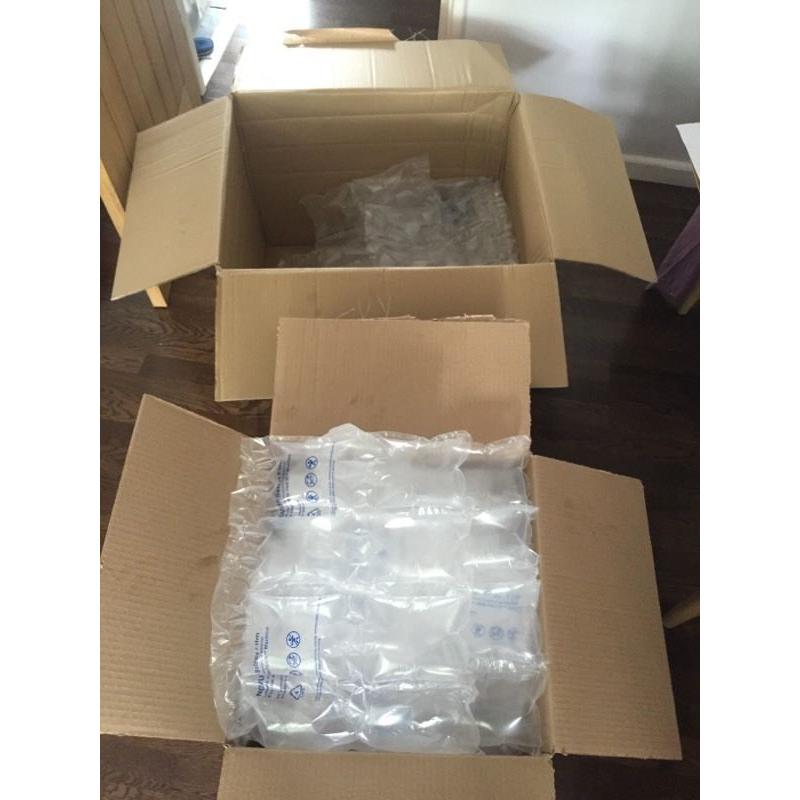 Free packaging. 2 boxes. Bubble wrap.
