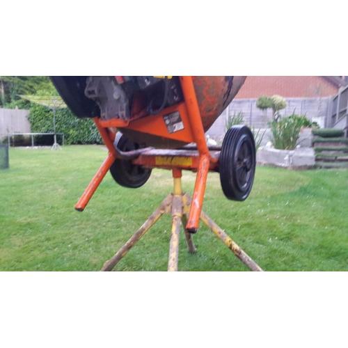 CEMENT MIXERS BELLA 150. -110 V