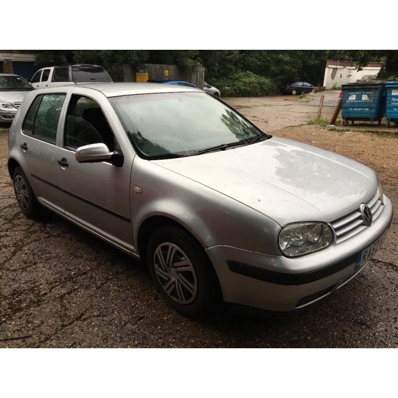 Volkswagen Golf S 1598cc Petrol 5 speed manual 5 door hatchback 52 Plate 06/01/2003 Silver