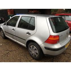 Volkswagen Golf S 1598cc Petrol 5 speed manual 5 door hatchback 52 Plate 06/01/2003 Silver