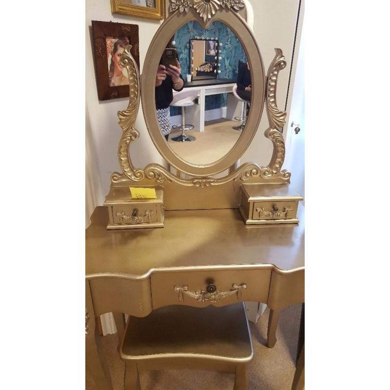 STUDIO CLEAR OUT: vintage dresser, worktops&desks,bar stools, ikea malm chests, mirror + MORE CHEAP!