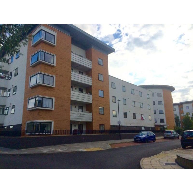 STUNNING DOUBLE ROOM IN A NEW DEVELOPMENT WITH BALCONY INCLUDING BILLS