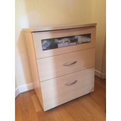 Matching wardrobe and chest of drawers in great condition