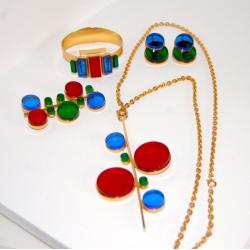 Fab Funky Vintage Retro Suite of Perspex or Lucite Jewellery from the ‘60s or ‘70s