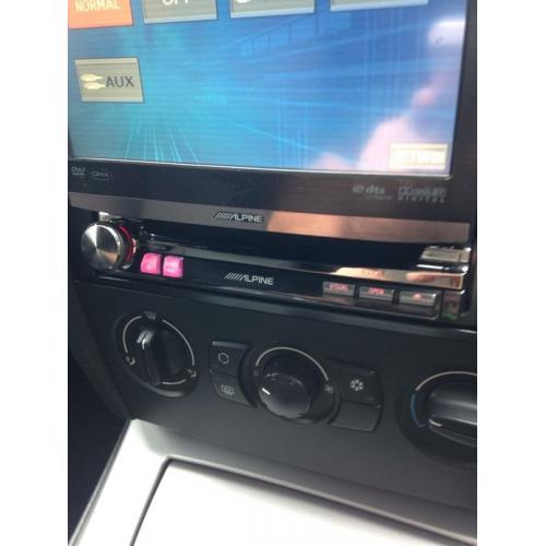 Alpine 7" dvd player
