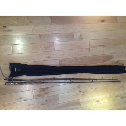 Daiwa 11' 3'' fly fishing rod with cloth bag and protective tube