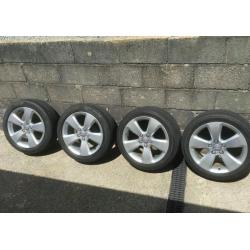 4 x17.5 inch original Alloy wheels