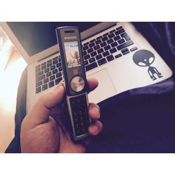 Samsung - F210 - UNLOCKED.
