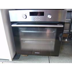 SAMSUNG built in Fan Oven BT621VDST