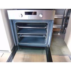 SAMSUNG built in Fan Oven BT621VDST