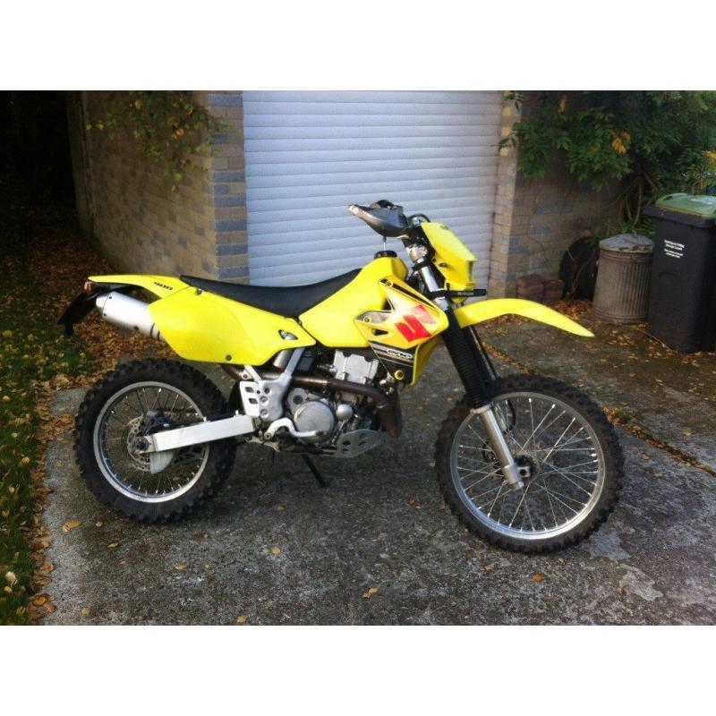 DRZ400 Enduro, Supermoto and Offroad wheels included.