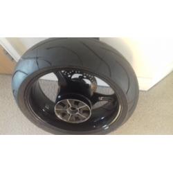 SUZUKI GSXR 1000 K7 K8 REAR WHEEL WITH DISC and BRAND NEW TYRE