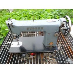 Singer Industrial lockstitch sewing machine Model 188K1