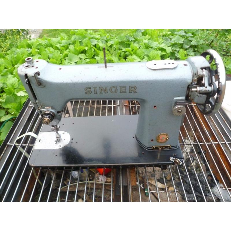 Singer Industrial lockstitch sewing machine Model 188K1