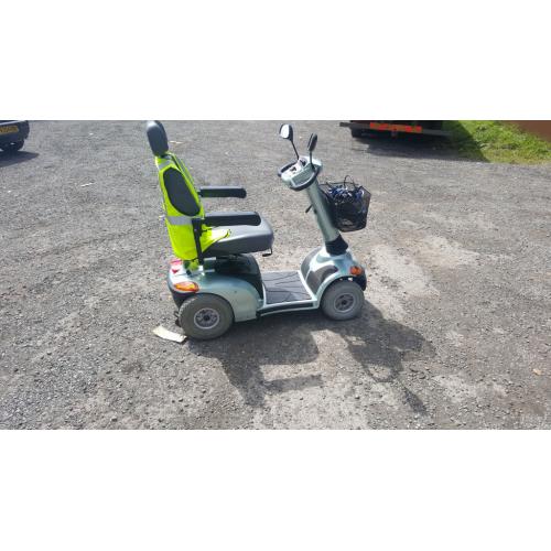 LANDLEX BROADWAY MOBILITY SCOOTER WITH BRAND NEW BATTERIES. VGC