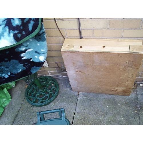 LARGE WOODEN PLINTH