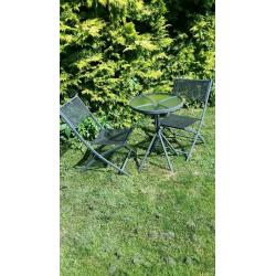 Small outdoor table with 2 chairs
