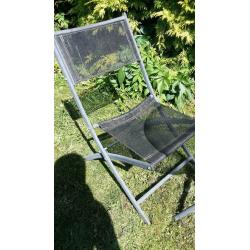 Small outdoor table with 2 chairs