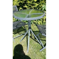 Small outdoor table with 2 chairs
