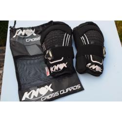 Knox Cross Lite Small Knee Guards