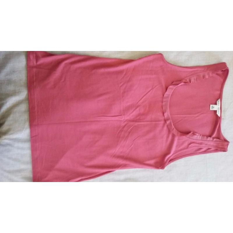 Banana republic women’s light pink silky sleeveless top size XS