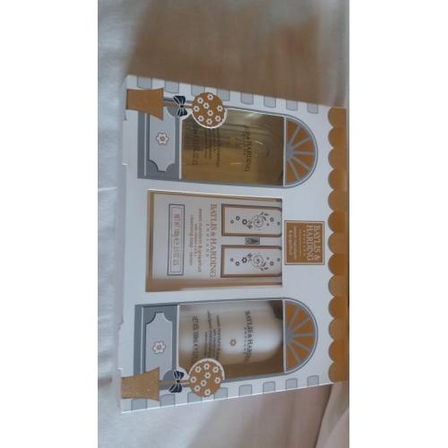Brand New Baylis and Harding Gift Set
