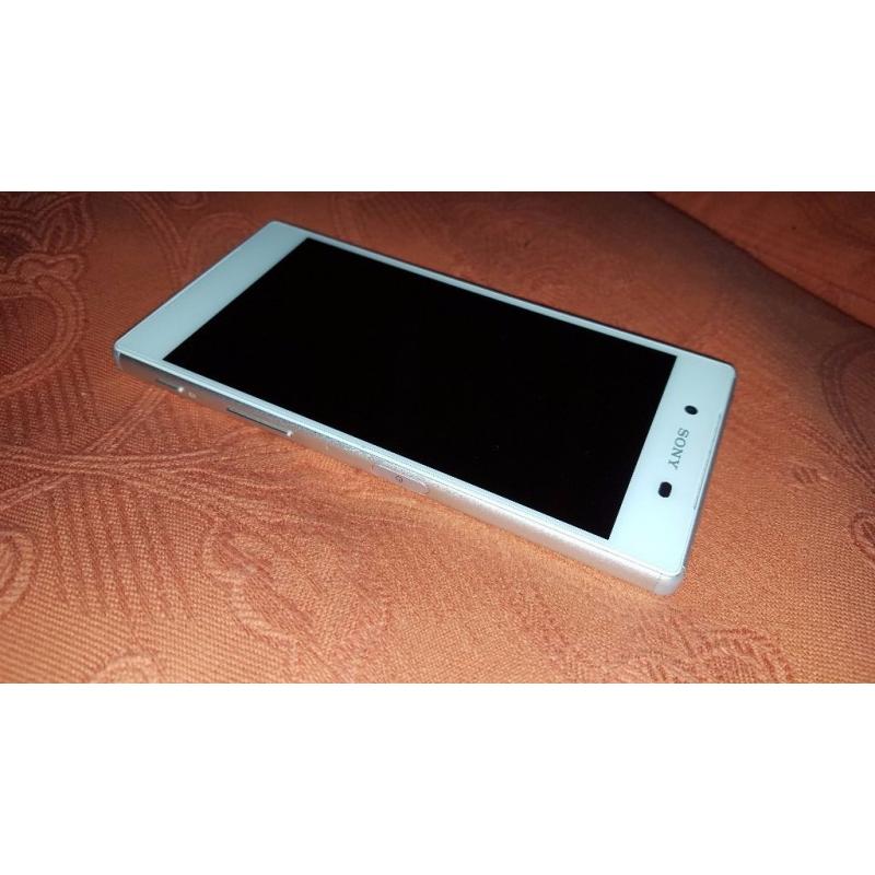 Sony Xperia Z5, Unlocked, White, 32GB, 4G, 1080p Screen