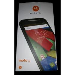 Unlocked 4G Moto G Phone - cracked screen
