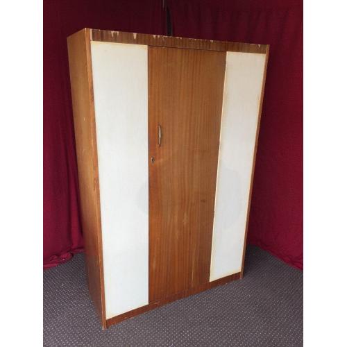 FREE WOODEN / WHITE WARDOBE,CAN DELIVER