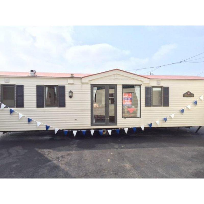 Static Caravan Nr Clacton-on-Sea Essex 3 Bedrooms 8 Berth Willerby Cottage 2000