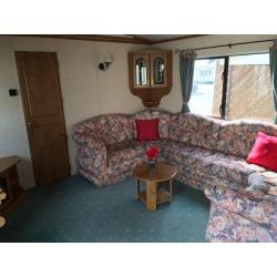 Static Caravan Nr Clacton-on-Sea Essex 3 Bedrooms 8 Berth Willerby Cottage 2000