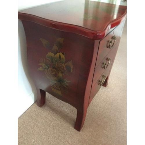 Ornate side unit