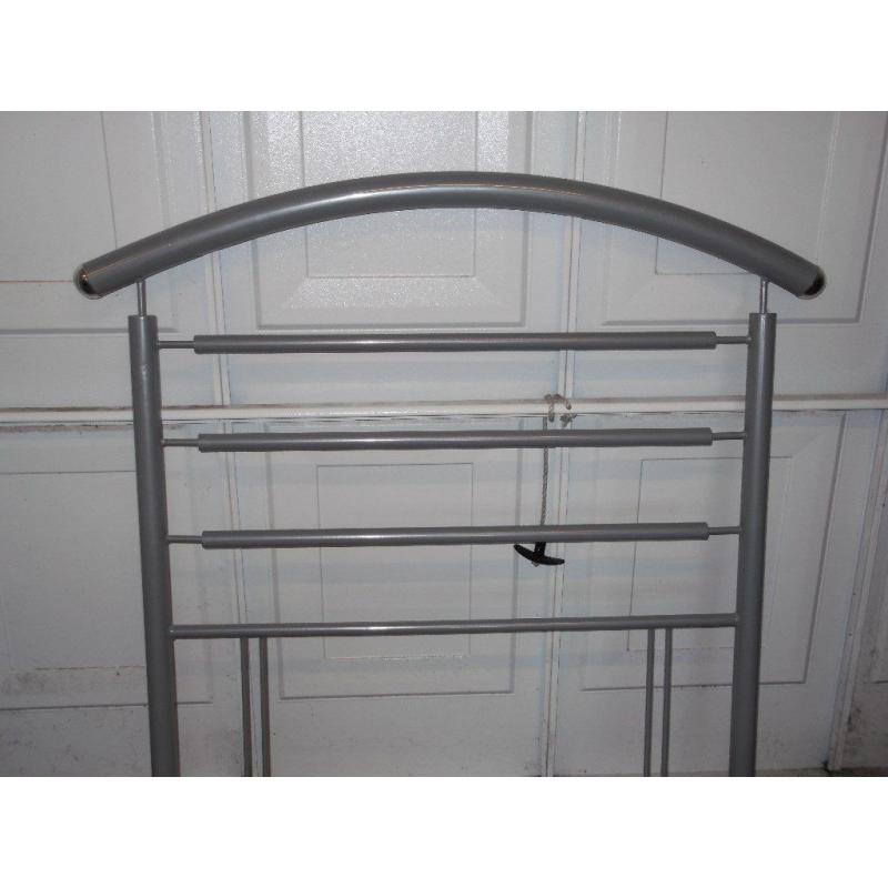 Single divan bed and headboard