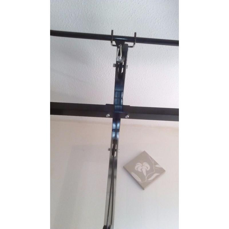 Power rack with cable pulley system