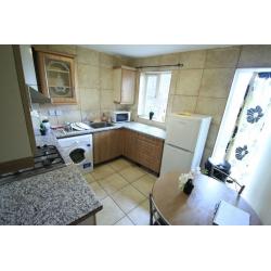 FABULOUS TWIN ROOM IN ARCHWAY, SUPER PRICE FOR THIS WEEK! near to archway station (76a)