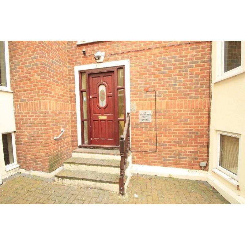 FABULOUS TWIN ROOM IN ARCHWAY, SUPER PRICE FOR THIS WEEK! near to archway station (76a)