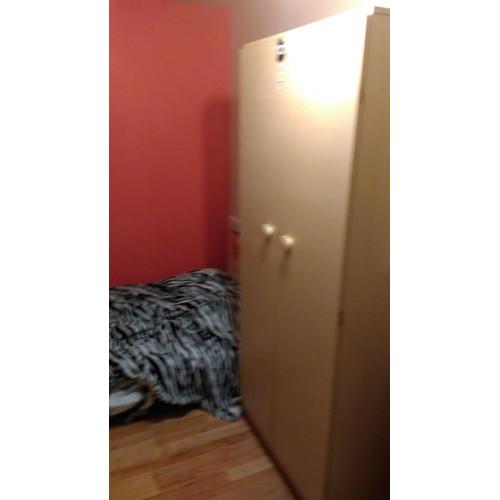 single room with 3 brand new bathrooms and new modern fitted kitchen 5 mints to plaistow canning tow