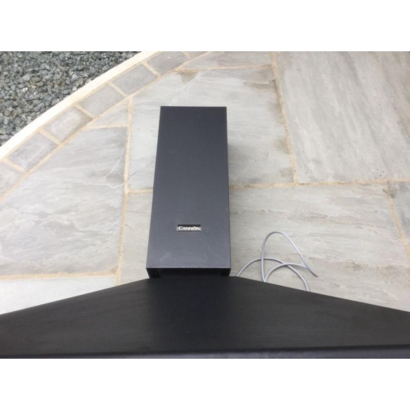 Recirculating cooker hood