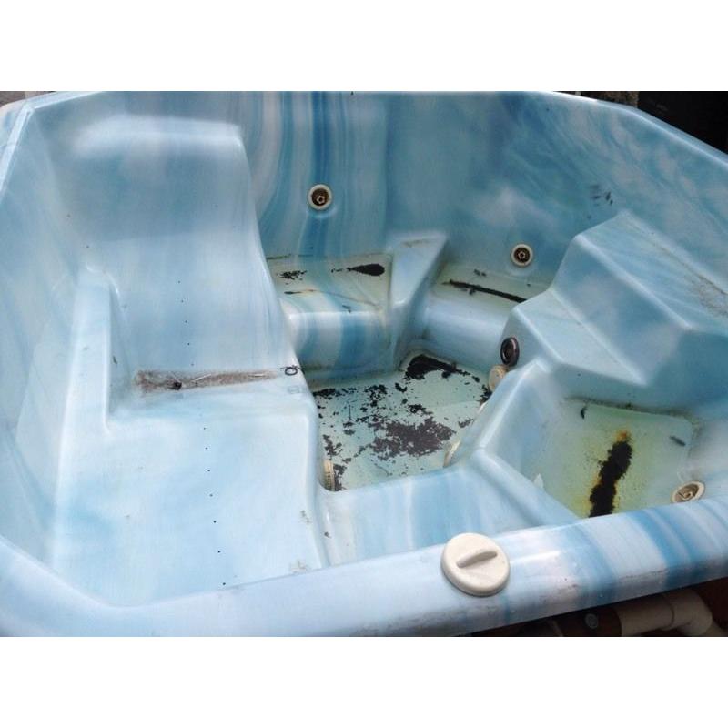Hot tub