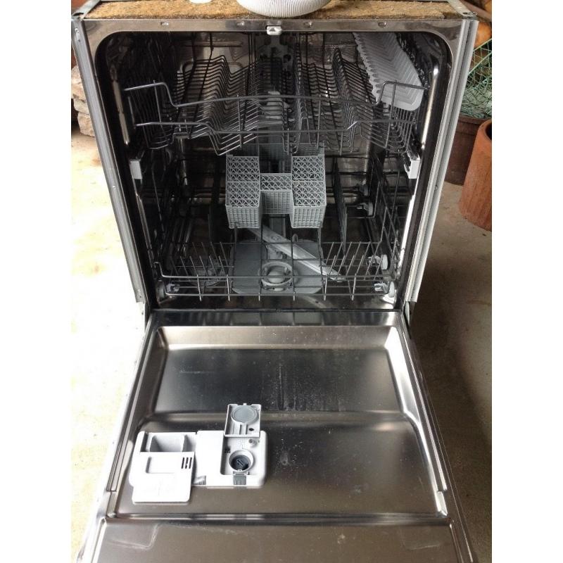 Whirlpool integrated dishwasher