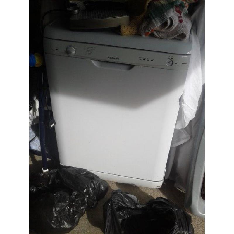 hotpoint aqurius diswasher in good working condition