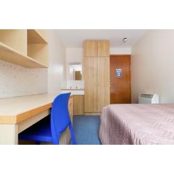 FLATSHARE: Double bedrooms in Fountainbridge with Wi-Fi available NOW – NO FEES